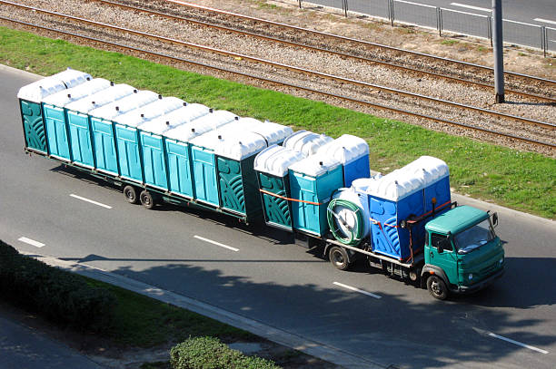Porta potty delivery and setup in Canaan, CT